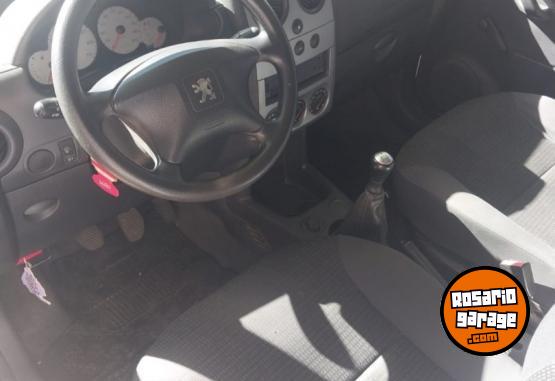 Utilitarios - Peugeot Partner CONFORT 2017 Diesel 83000Km - En Venta