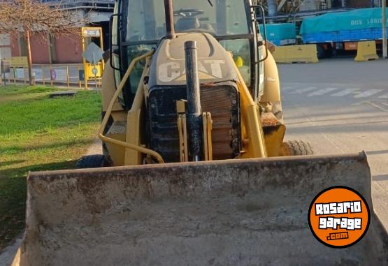 Camiones y Grúas - RETROEXCAVADORA CATERPILLAR 416E2 - En Venta