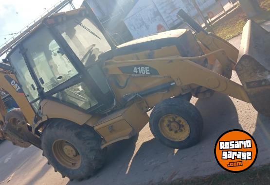 Camiones y Grúas - RETROEXCAVADORA CATERPILLAR 416E2 - En Venta