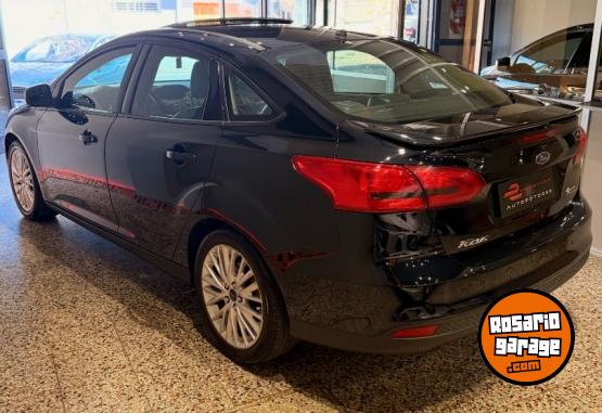 Autos - Ford Focus se plus 2015 Nafta 126000Km - En Venta