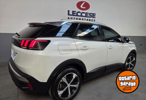 Autos - Peugeot 3008 2019 Nafta 93000Km - En Venta