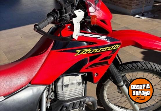 Motos - Honda Tornado 2006 Nafta 40000Km - En Venta