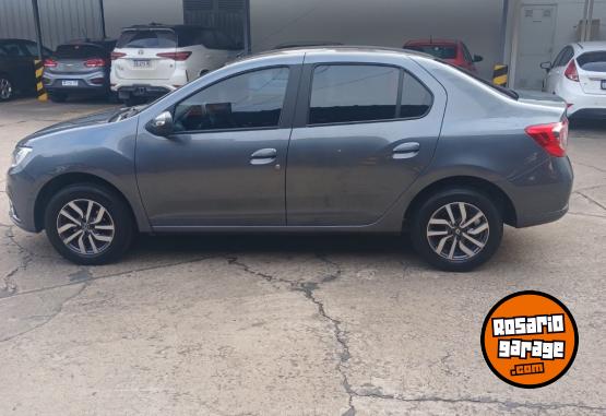 Autos - Renault Logan Intense 1.6 2022 Nafta 82500Km - En Venta