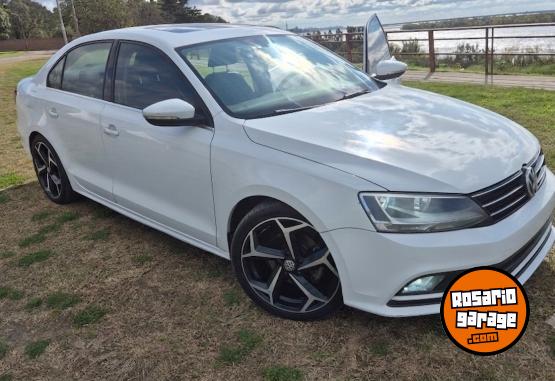 Autos - Volkswagen Vento 2017 Nafta 141000Km - En Venta