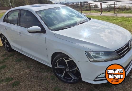 Autos - Volkswagen Vento 2017 Nafta 141000Km - En Venta