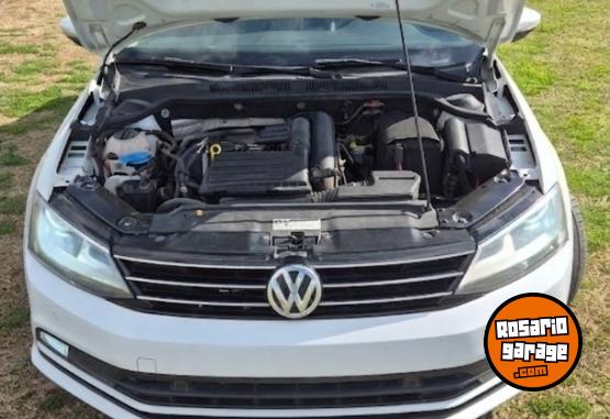Autos - Volkswagen Vento 2017 Nafta 141000Km - En Venta