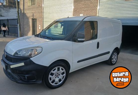 Utilitarios - Fiat Doblo 2017 Nafta 53500Km - En Venta