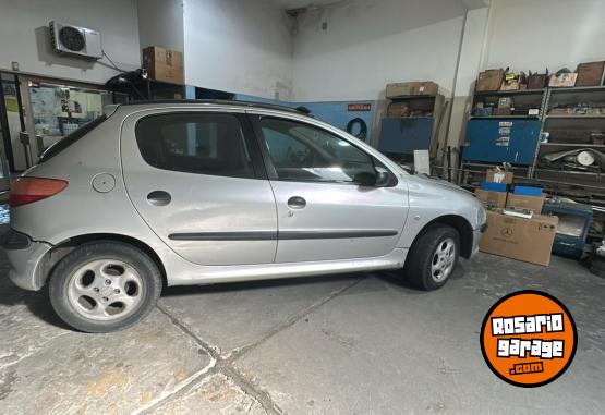 Autos - Peugeot 206 XTD 2004 Diesel 170000Km - En Venta