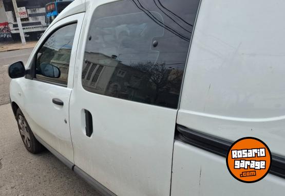 Utilitarios - Renault Kangoo Express 2024 Diesel 70000Km - En Venta