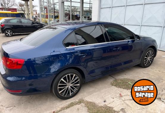 Autos - Volkswagen Vento 2012 Nafta 130000Km - En Venta