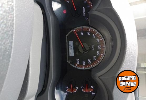 Camionetas - Toyota Hilux srv 2012 Diesel 113000Km - En Venta