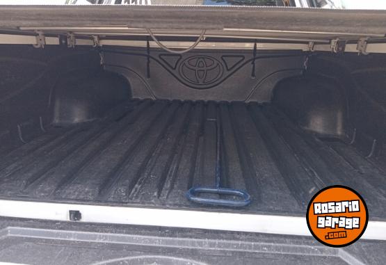 Camionetas - Toyota Hilux srv 2012 Diesel 113000Km - En Venta