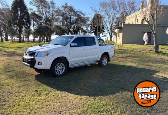 Camionetas - Toyota Hilux srv 2012 Diesel 113000Km - En Venta