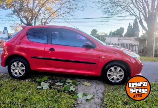 Autos - Peugeot 207 2011 Nafta 130000Km - En Venta
