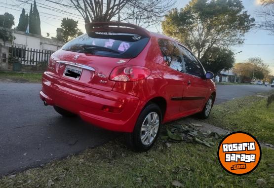 Autos - Peugeot 207 2011 Nafta 130000Km - En Venta