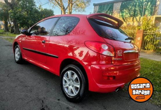 Autos - Peugeot 207 2011 Nafta 130000Km - En Venta