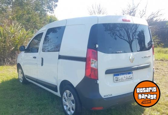 Utilitarios - Renault kangoo ii express emotion 2023 Nafta 61000Km - En Venta