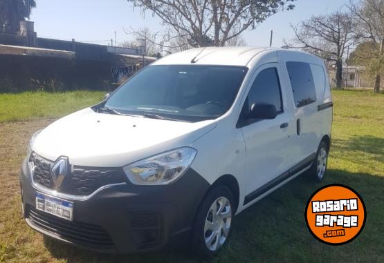 Utilitarios - Renault kangoo ii express emotion 2023 Nafta 61000Km - En Venta