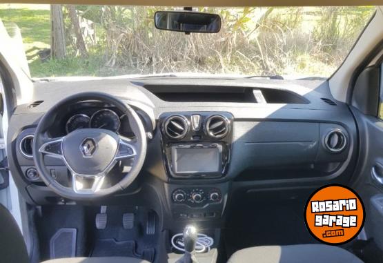 Utilitarios - Renault kangoo ii express emotion 2023 Nafta 61000Km - En Venta