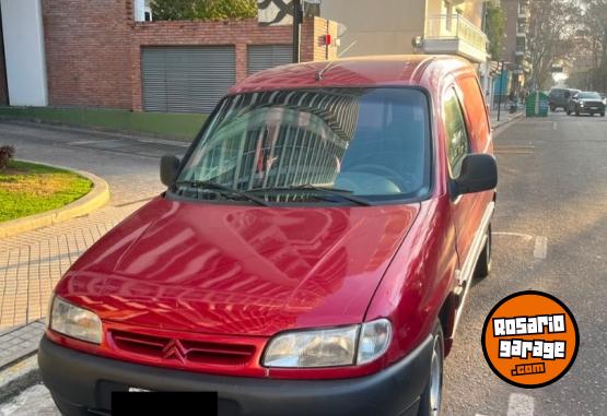 Utilitarios - Peugeot Partner 1.9 diesel furgon 2007 Diesel 500000Km - En Venta
