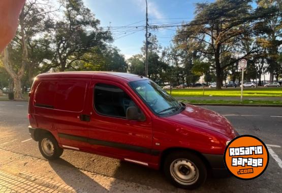 Utilitarios - Peugeot Partner 1.9 diesel furgon 2007 Diesel 500000Km - En Venta