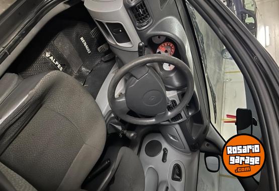 Autos - Renault Clio pack 2009 Nafta 227000Km - En Venta