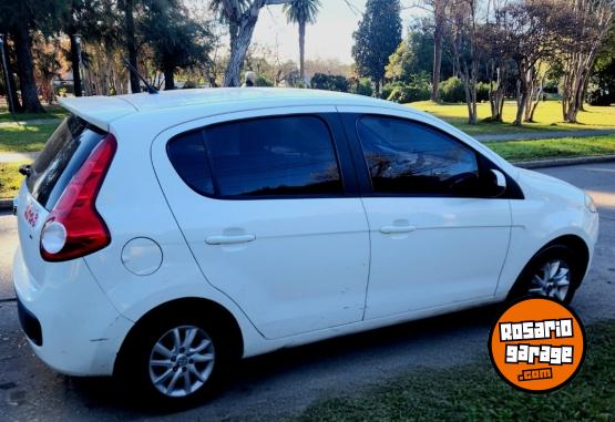 Autos - Fiat Palio 2016 GNC 140000Km - En Venta