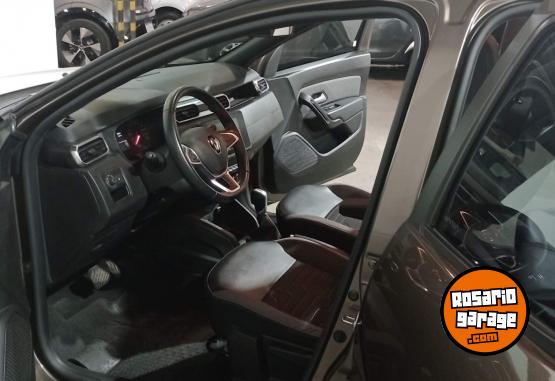 Autos - Renault DUSTER ICONIC 1,3 CVT 2024 Nafta 39231Km - En Venta