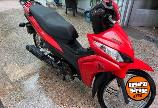 Motos - Honda WASE 2025 Nafta 9500Km - En Venta