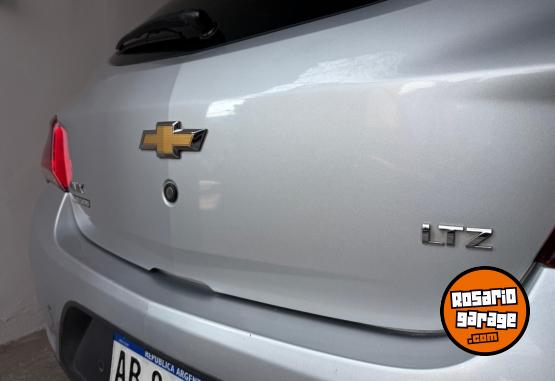 Autos - Chevrolet Onix LTZ 2017 Nafta 130000Km - En Venta
