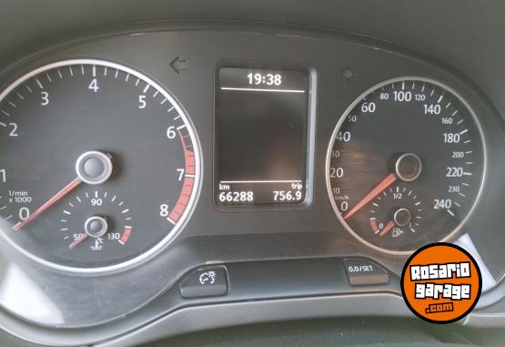 Autos - Volkswagen SURAN TRENDLINE 1.6 2015 Nafta 66000Km - En Venta