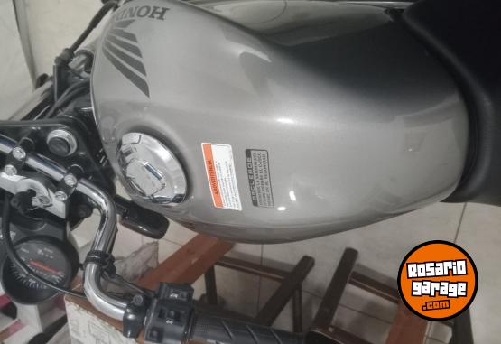 Motos - Honda Titan 2013 Nafta 2200Km - En Venta