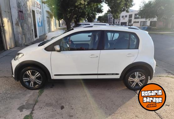 Autos - Volkswagen Cross up 2017 Nafta 89000Km - En Venta