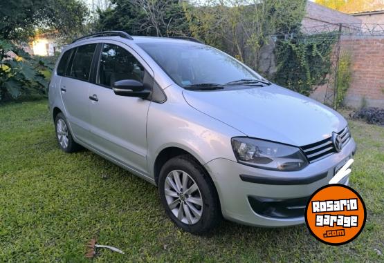 Autos - Volkswagen Suran Trendline 2011 Nafta 105000Km - En Venta