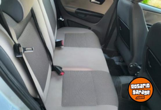 Autos - Volkswagen Suran Trendline 2011 Nafta 105000Km - En Venta