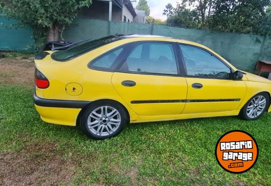 Autos - Renault Laguna 1998 Nafta 245000Km - En Venta