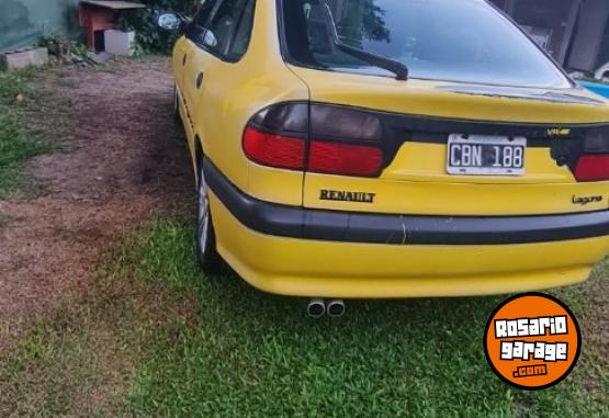 Autos - Renault Laguna 1998 Nafta 245000Km - En Venta