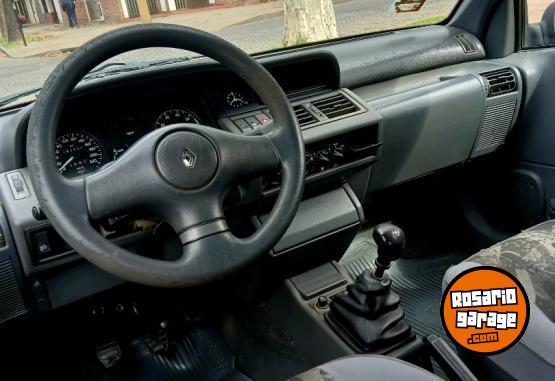 Autos - Renault Clio 1 1997 Nafta 147000Km - En Venta