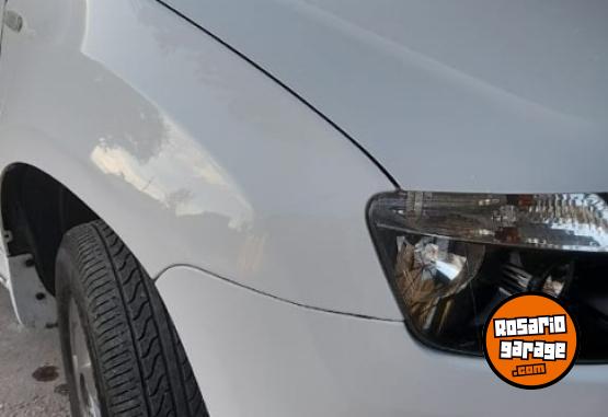 Autos - Renault Duster tech road 2015 GNC 200000Km - En Venta