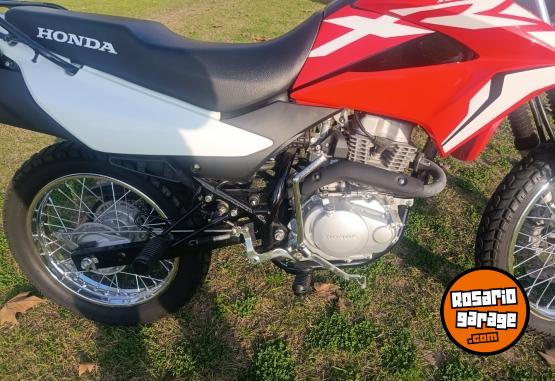 Motos - Honda Xr150 2024 Nafta 2800Km - En Venta