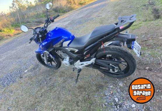 Motos - Honda New twister 2022 Nafta 7300Km - En Venta