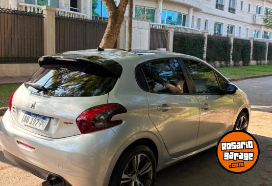 Autos - Peugeot 208 gt 2017 Nafta 110000Km - En Venta