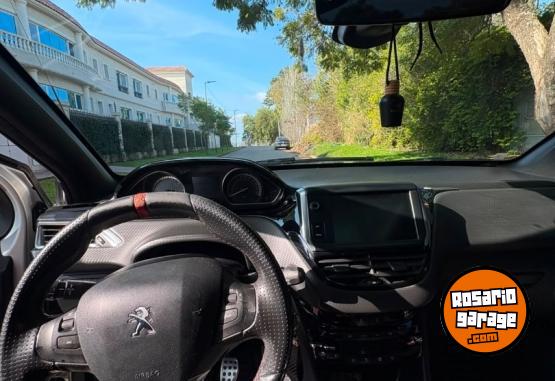 Autos - Peugeot 208 gt 2017 Nafta 110000Km - En Venta