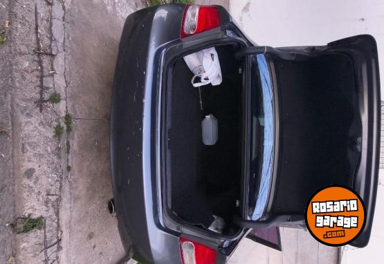 Autos - Honda Civic 2011 Nafta 200000Km - En Venta