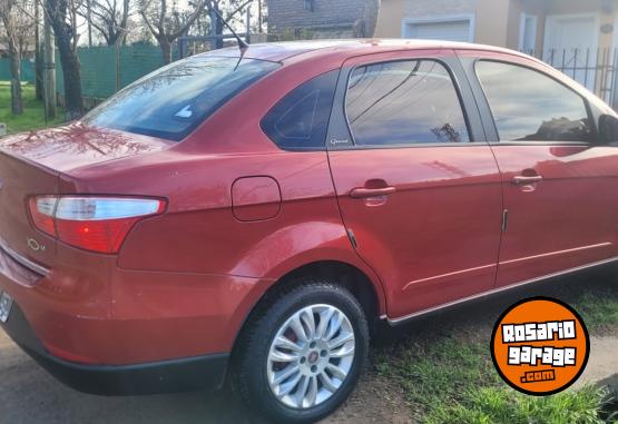 Autos - Fiat Grand siena 2014 Nafta 131000Km - En Venta