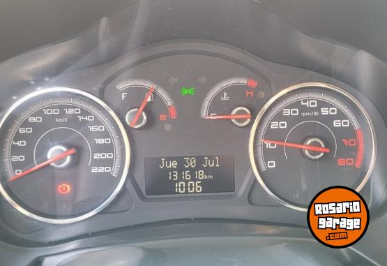 Autos - Fiat Grand siena 2014 Nafta 131000Km - En Venta