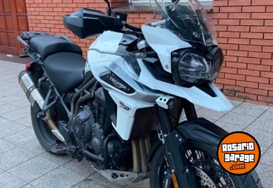 Motos - Triumph 1200 2019 Nafta 11000Km - En Venta