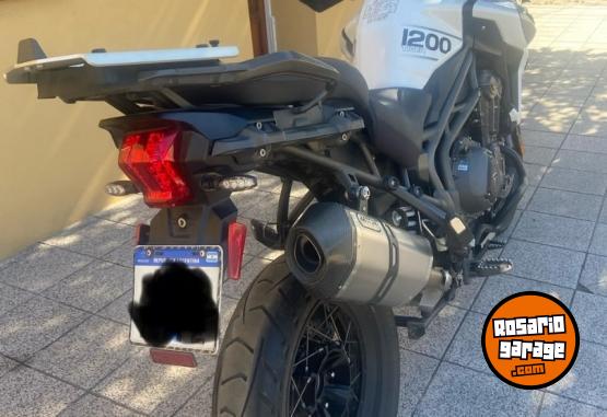Motos - Triumph 1200 2019 Nafta 11000Km - En Venta