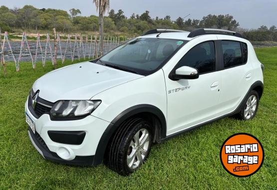 Autos - Renault Sandero Stepway 2017 GNC 148000Km - En Venta