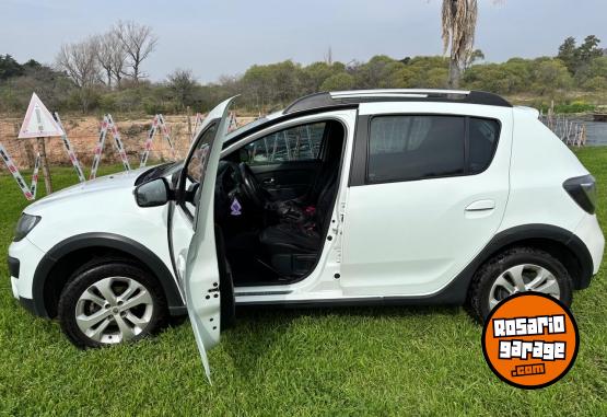 Autos - Renault Sandero Stepway 2017 GNC 148000Km - En Venta